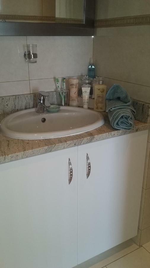 Wave Dancer Bed and Breakfast Gansbaai Εξωτερικό φωτογραφία